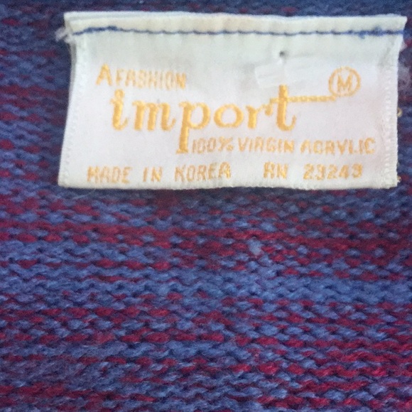 Vintage Fashion Import Sweater - Picture 3 of 3